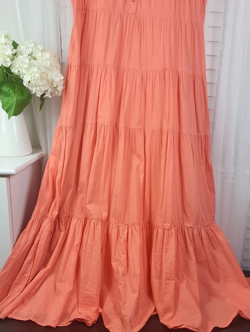 Sundance Coral Ruffled V-Neck Dress. Size M